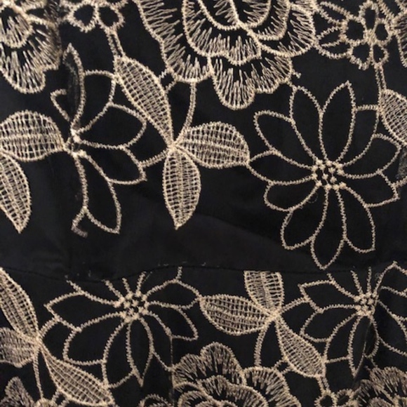 Tahari Gold Floral Black Gown - Picture 7 of 8